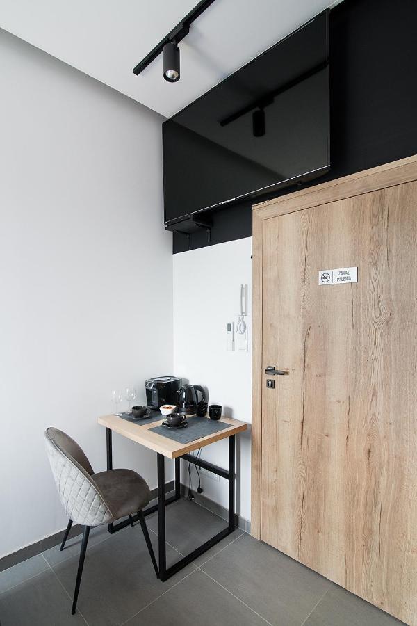 Apartamenty Dworcowa 60 กลีวิตเซ ภายนอก รูปภาพ