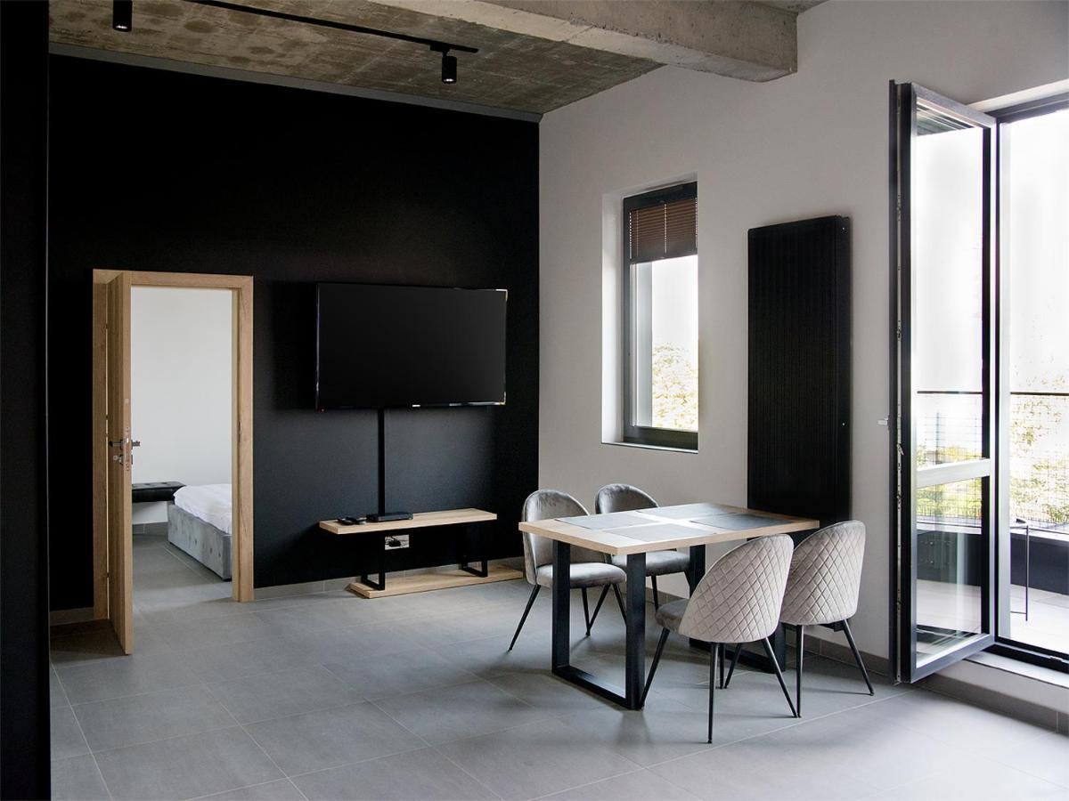 Apartamenty Dworcowa 60 กลีวิตเซ ภายนอก รูปภาพ